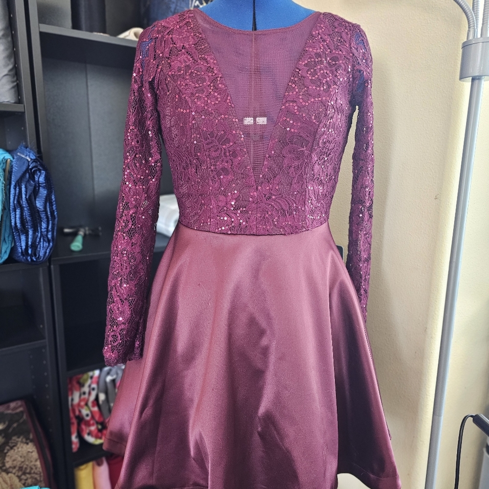 My Michelle Long Sleeve Dress Juniors / Womens size 9